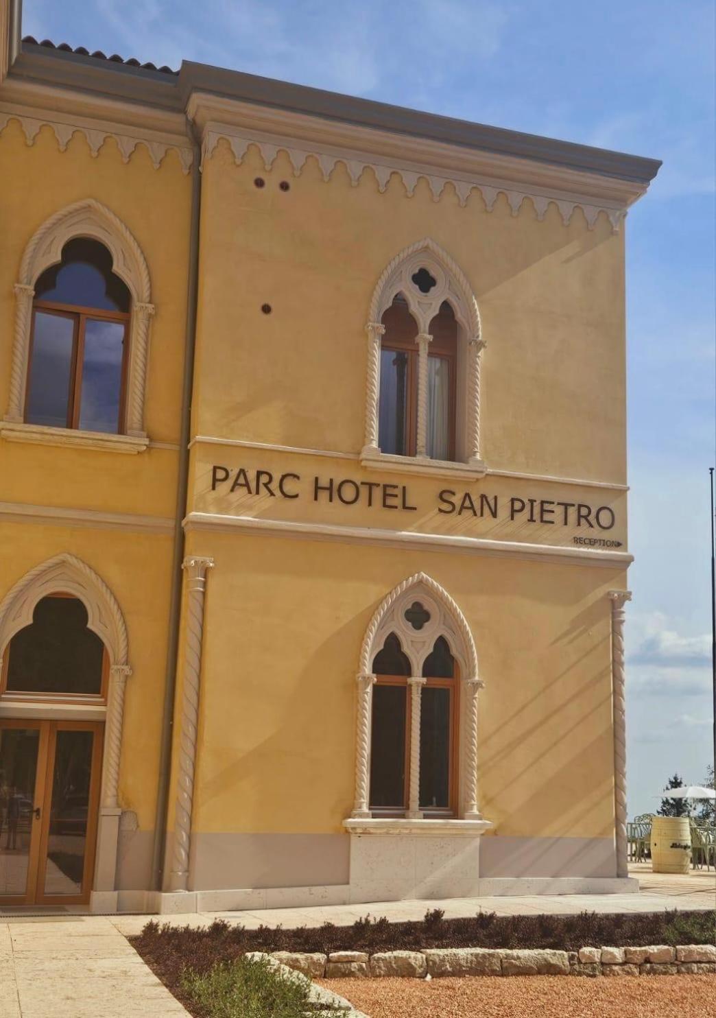 Parc Hotel San Pietro Spiazzi Di Caprino Exterior foto